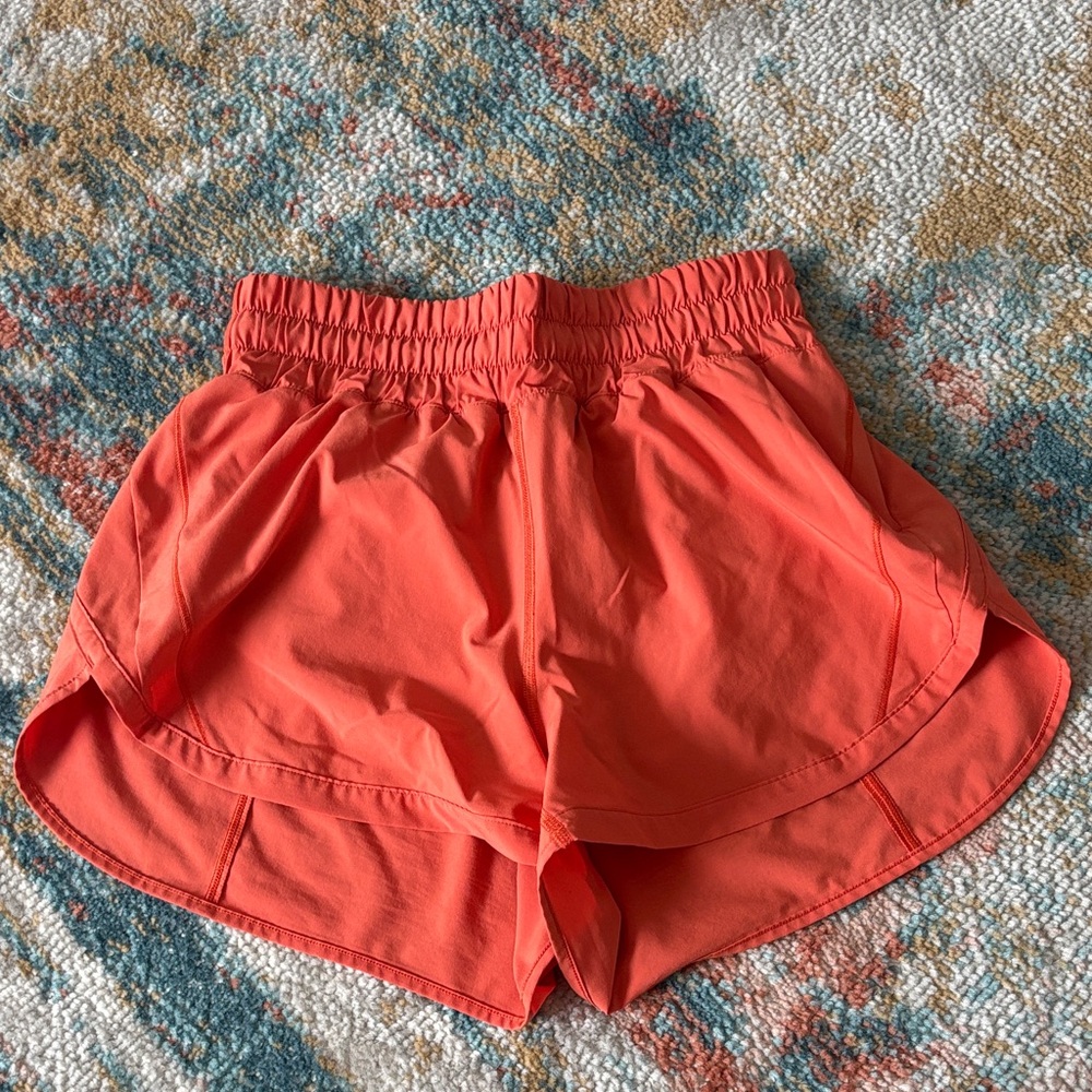 Lululemon 3in track that shorts size 6